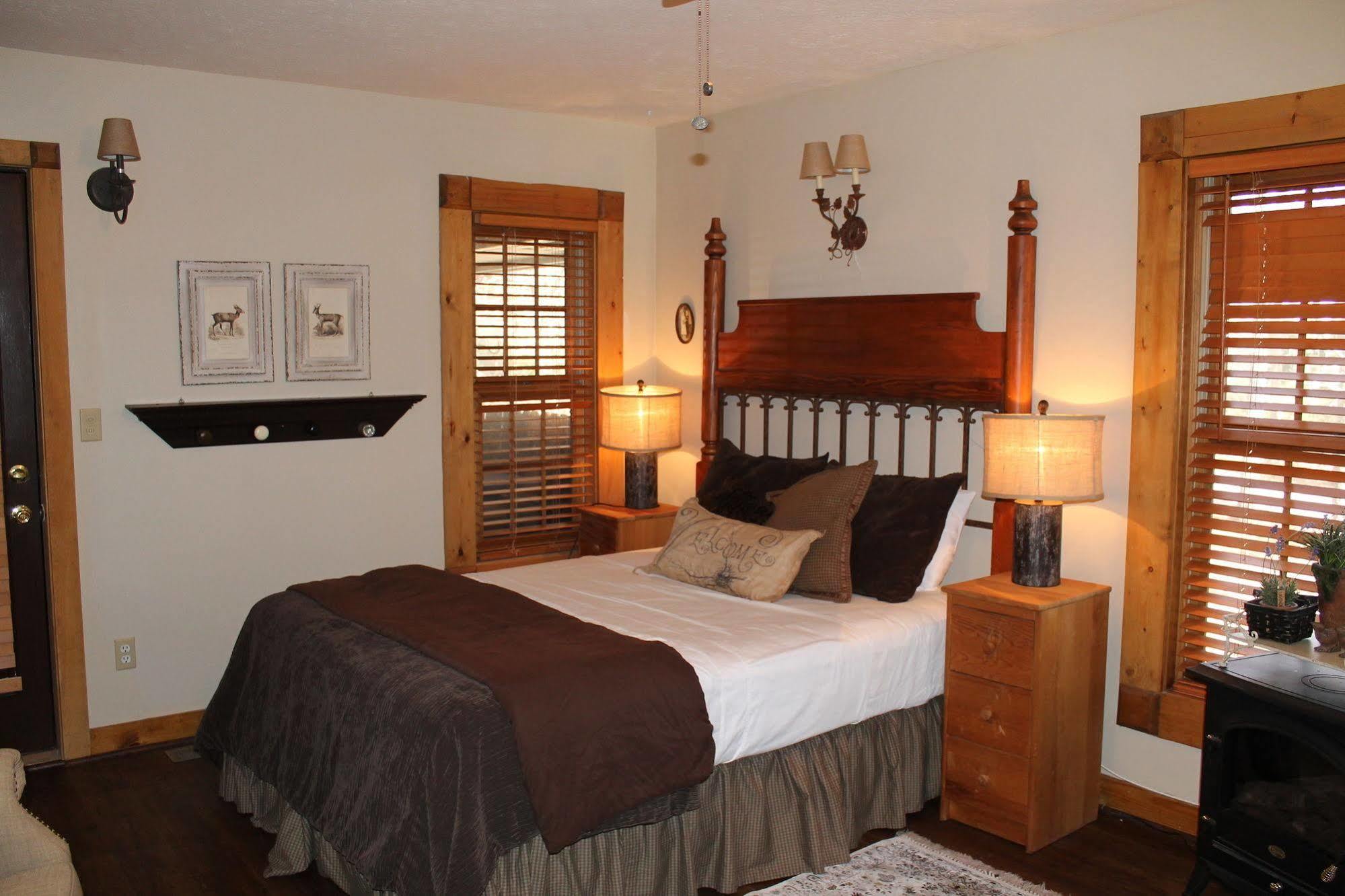 Bear Creek Lodge Cabin Resort Reeds Spring Экстерьер фото