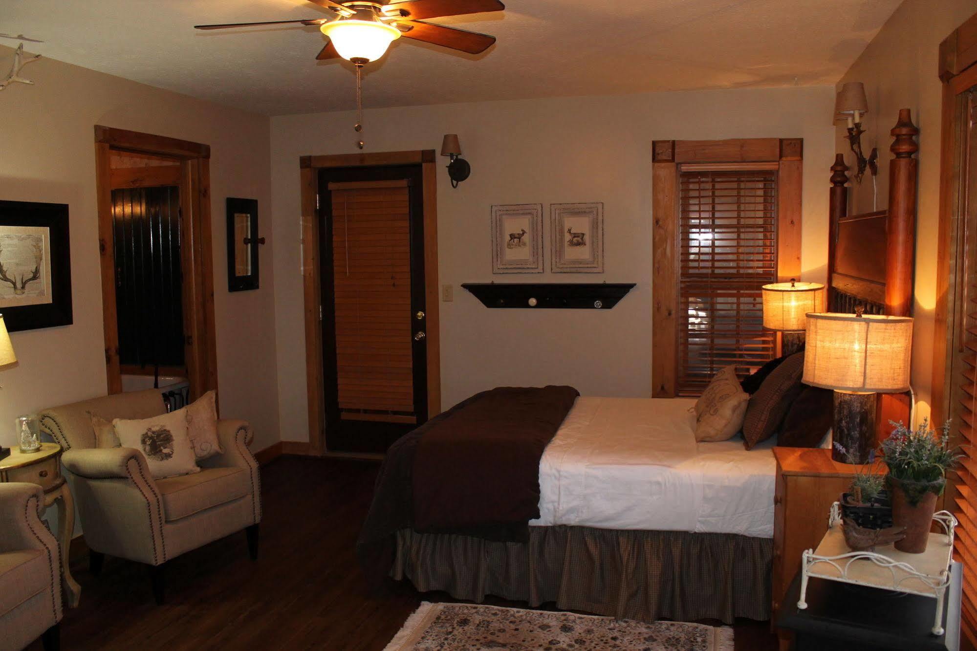 Bear Creek Lodge Cabin Resort Reeds Spring Экстерьер фото