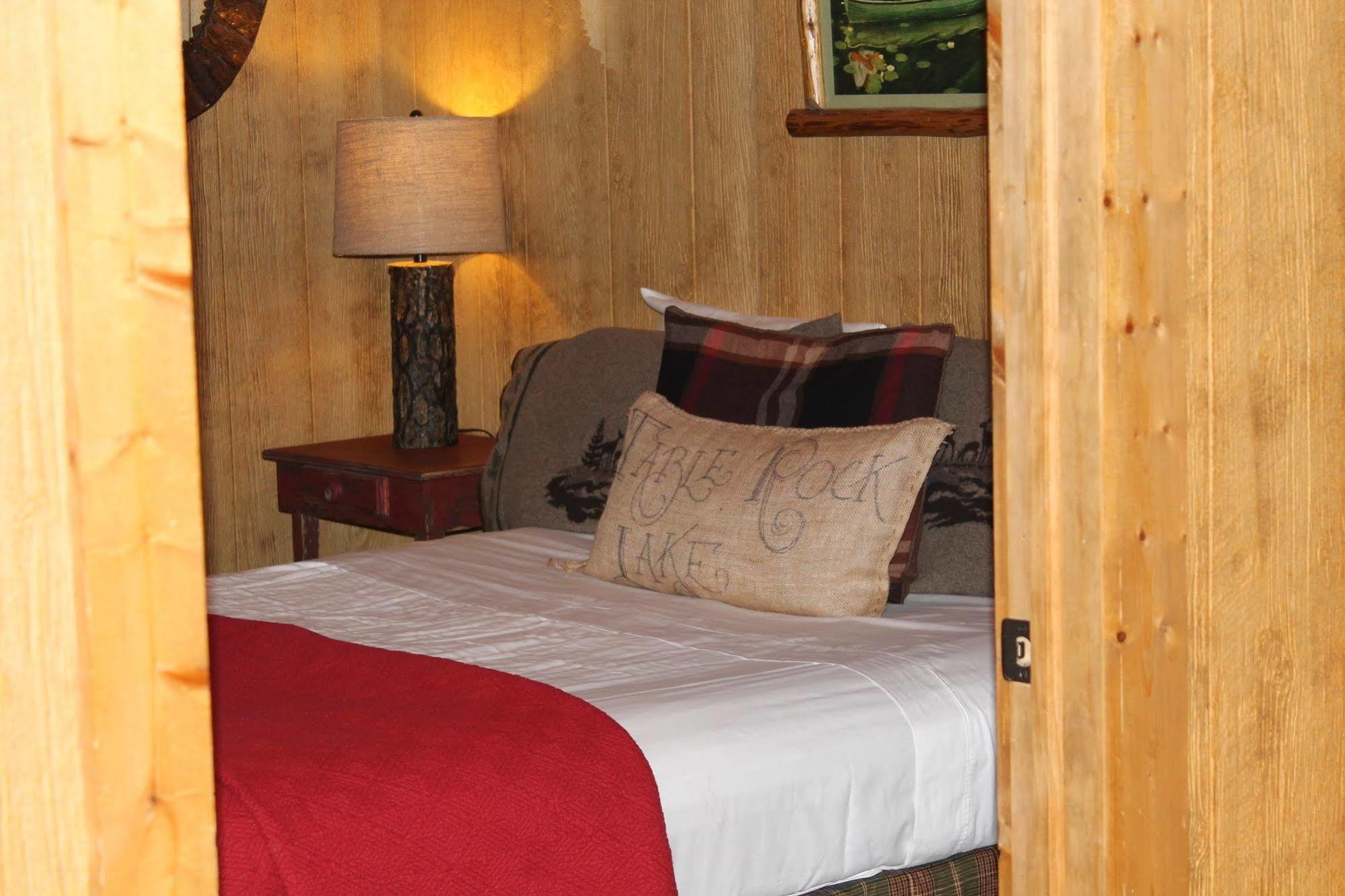 Bear Creek Lodge Cabin Resort Reeds Spring Экстерьер фото