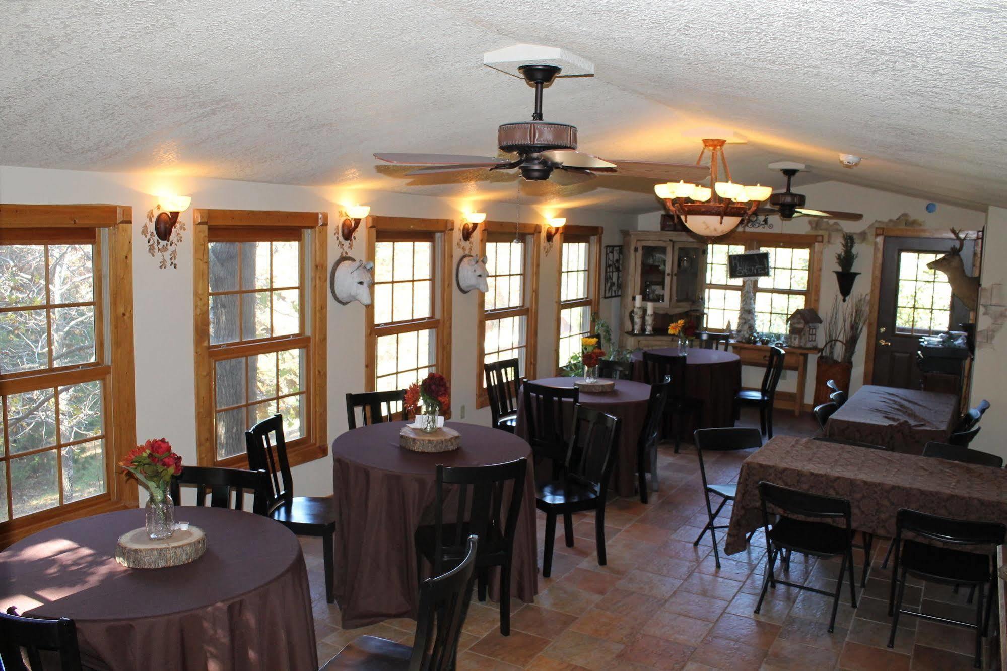 Bear Creek Lodge Cabin Resort Reeds Spring Экстерьер фото